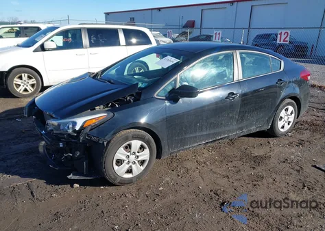 2018 Kia Forte Lx z USA, uszkodzony, nr VIN 3KPFK4A75JE167731